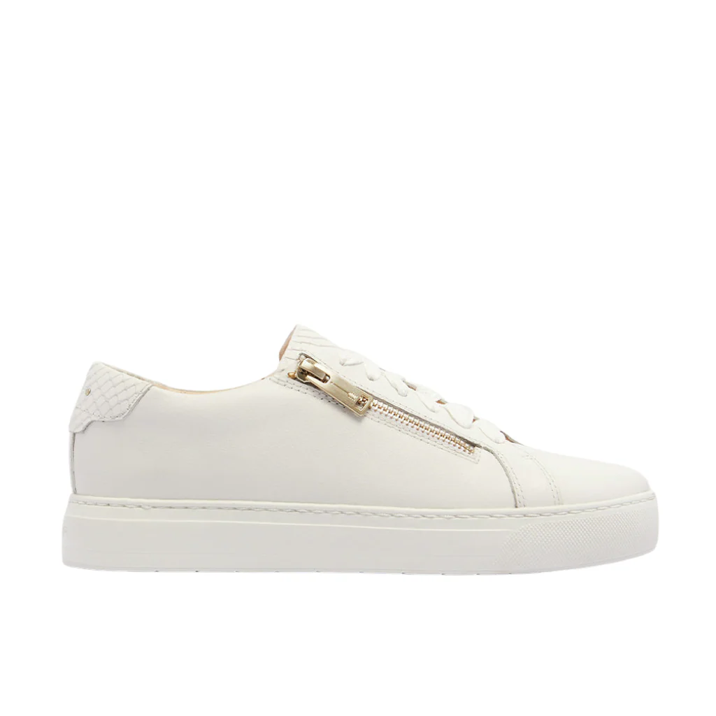 Billie II - White