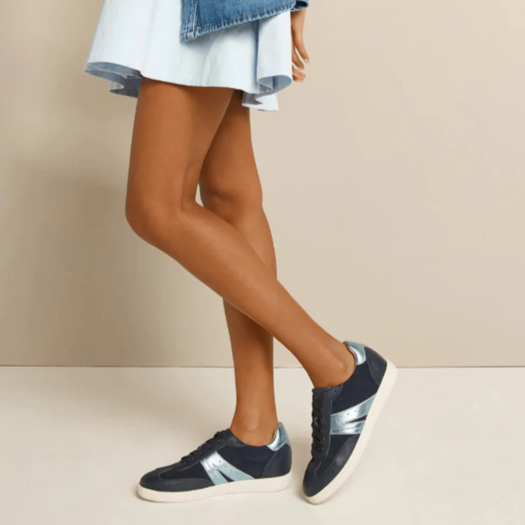 Levi - Blue Night - Image 2