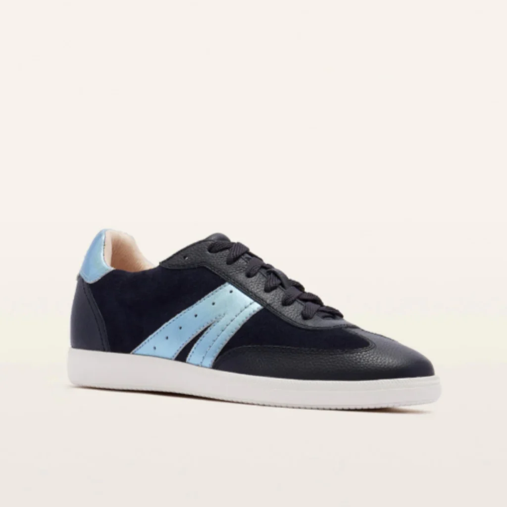 Levi - Blue Night - Image 8