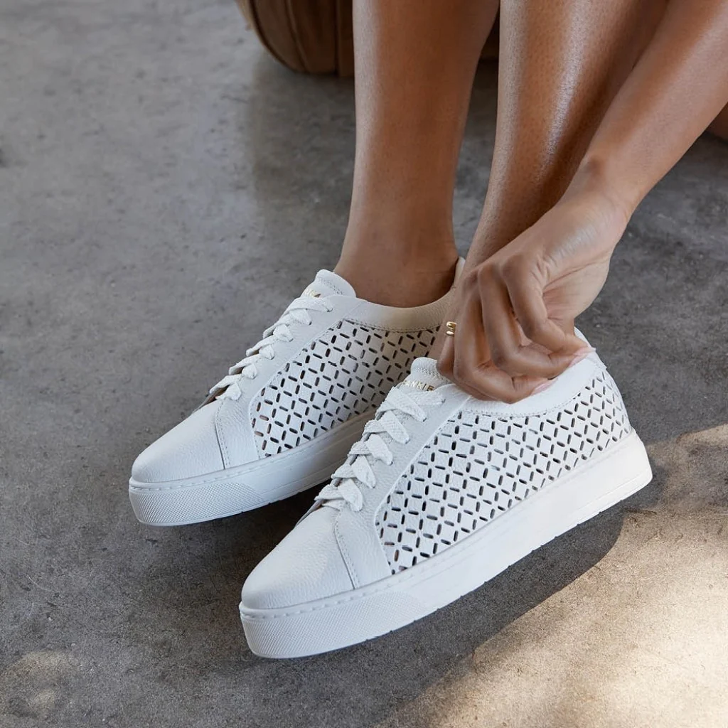 Mim V - White Lattice - Image 2